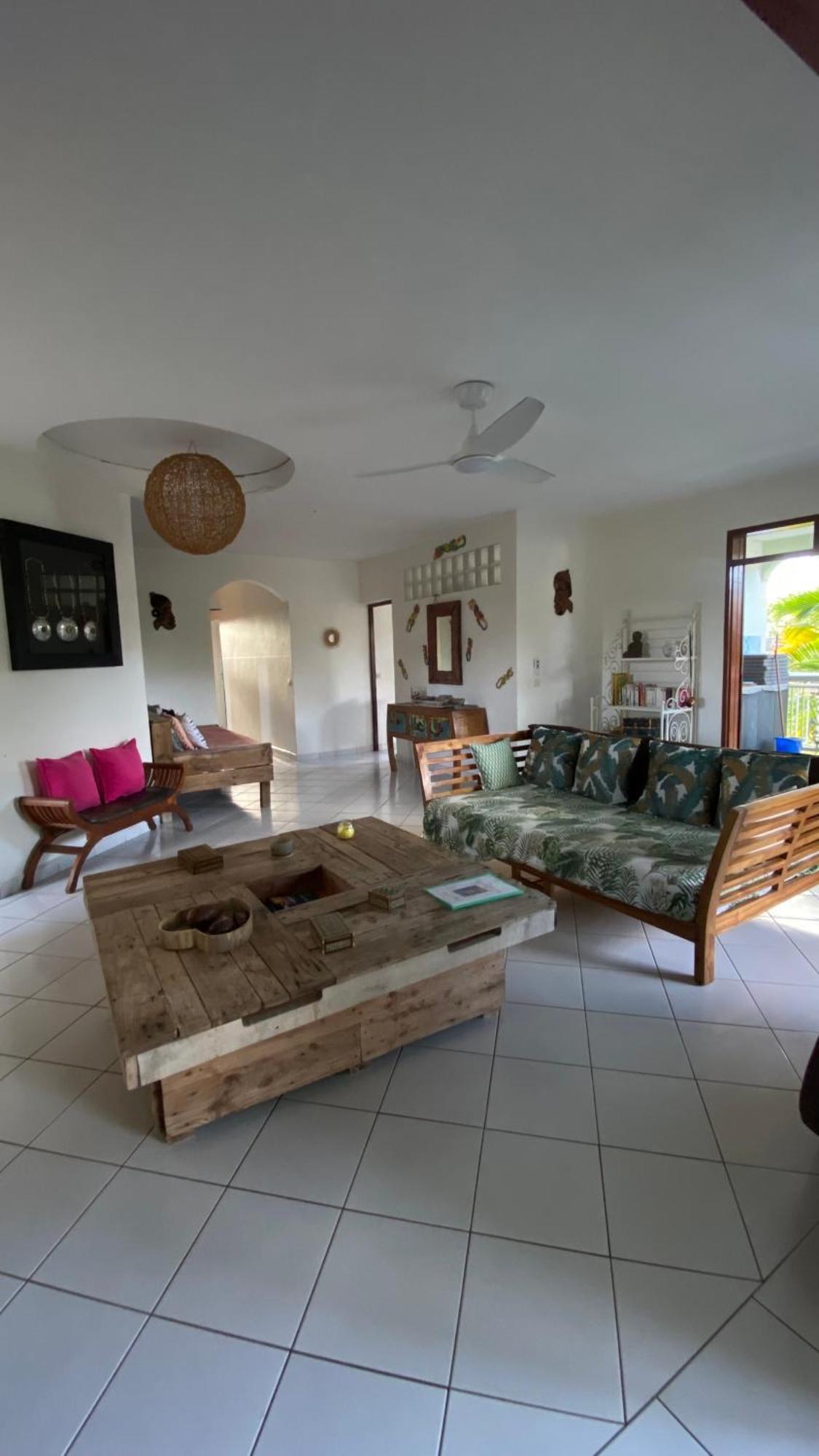 Villa antillaise de charme de 3 chambres et deux cabanes aménagées Sainte-Anne  Extérieur photo