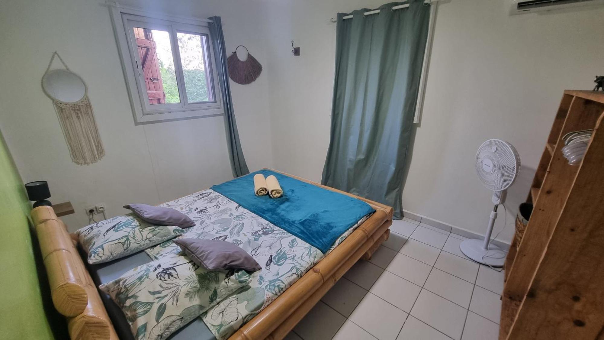 Villa antillaise de charme de 3 chambres et deux cabanes aménagées Sainte-Anne  Extérieur photo