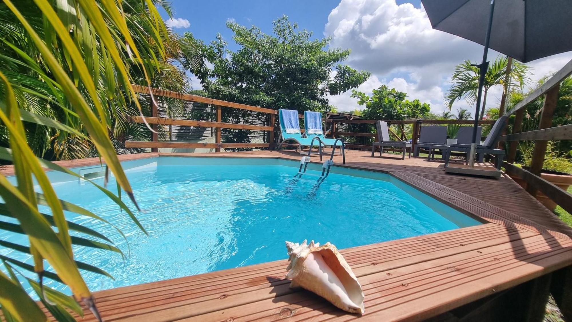 Villa antillaise de charme de 3 chambres et deux cabanes aménagées Sainte-Anne  Extérieur photo